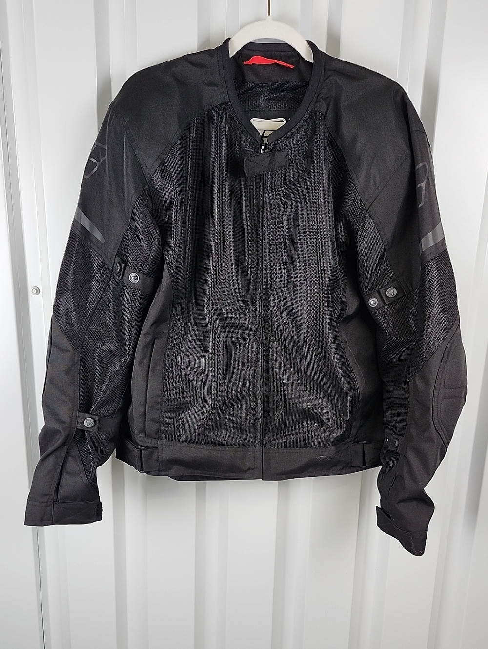 Pilot Slate Air Jacket V2 Black Motorcycle Mesh Jacket Size Medium Padded Mesh
